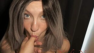 Θετή μαμά τιμωρεί με ιππασία