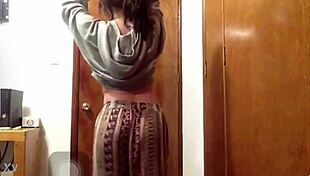 I-I love dancin' to Pon de Replay, just shakin' my body freely without any worries or stops, feelin' that rhythm take over completely.