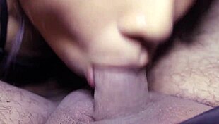 mexicana linda recibe descarga de leche en su carita