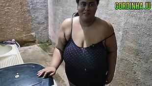 the naughty neighbor gets a cumshot on her face from the guy next door