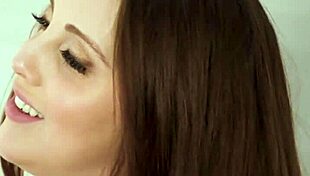 Stepmom Need Full Body Treatment