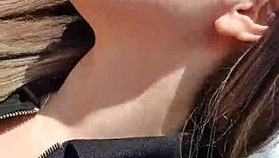 saindo do shopping, encontrei lugar pra me masturbar