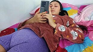 Rosibel, the stepdaughter, takes off the condom for creampie with stepfather