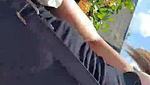 saindo do shopping, encontrei lugar pra me masturbar