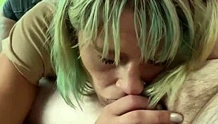 Real hooker sucks cock in car backseat