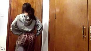 I-I love dancin' to Pon de Replay, just shakin' my body freely without any worries or stops, feelin' that rhythm take over completely.