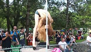 Watch Amanda Sample's Behind-The-Scenes Squirt Compilation.