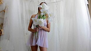 Nude bride exposes herself in public reality show