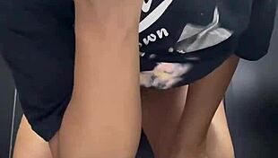 banheiro cheio da academia mais tava com muito tezao primeira vez