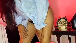 Intense Perreo Dance with Karol G and Alicia Keys Leads to Wild Masturbation in First Live Show