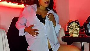 Intense Perreo Dance with Karol G and Alicia Keys Leads to Wild Masturbation in First Live Show