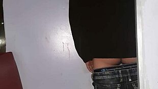 straight guy getting sucked at gay gloryhole... wow 😲