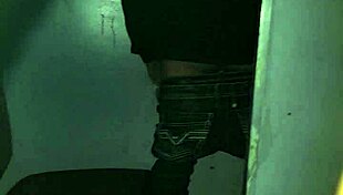 straight guy getting sucked at gay gloryhole... wow 😲