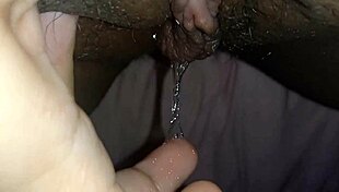 look at that wet big latina pussy!