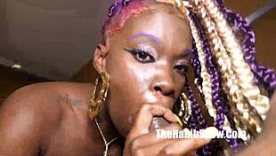 Fetišová panenka dovednosti v cucání ptáka všechny monster pták Redzilla