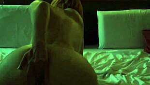 Suggestive Cougar Preparada for Intense Anal Assfucking Encounter