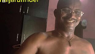 Midnight music with curvy big tits