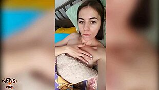 Babe Fingering Pussy And Playing With Sex Toy