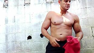 yuri gaucho brazilian bear gives handjob cumload with naked flashing