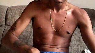 Pau Gigante Falando Putaria e Gozando Muito