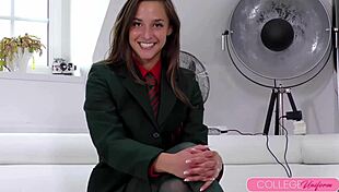 amirah adaras bubble butt bounces on photographers throbbing dick