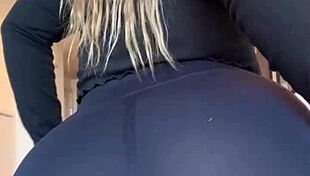 Pawg Stretches Her Ripped Pants