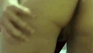 Amiga Mostrando Sua Bunda