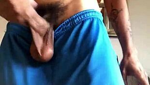 Pau Gigante Falando Putaria e Gozando Muito