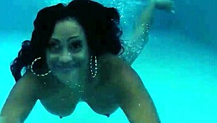 Asian beauty maxine x masturbates her wet pussy in a steamy bubble bath