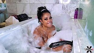 Asian beauty maxine x masturbates her wet pussy in a steamy bubble bath