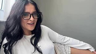 does step sister's best friend serena stirling want sex with scott stark in household fantasy?