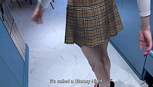 A FAN FUCKED A PORN STAR IN THE HOTEL!