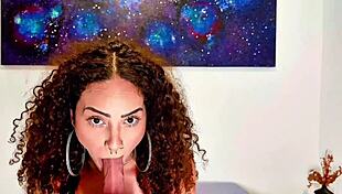 Gostosa Feels Crazy Solo with Big Dildo