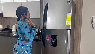 i seduce the plumber in my pajamas because my husband doesnt fuck me every day - mia montiel 😏