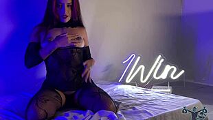 Slut Gets Wet Before Live Dick 😏