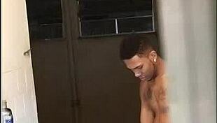 joão got a blowjob on the balcony for everyone to see 😈