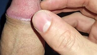 Hairy amateur gives armpit cum to you.