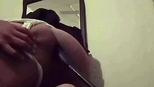 I'm Alondra Mariin, sexy trans, playin with my consolador.