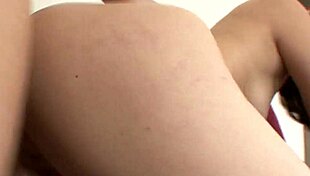 i'm brooke logan, 18 teen, gettin raw cock n face fulla jizz in doggystyle