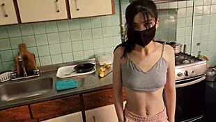 Let's fuck the service employee in the kitchen