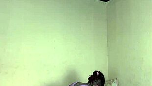 Nos bastidores dando o cuzinho pro boy da amiga 😏