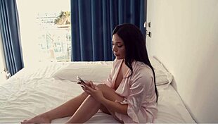 Hotel Manager Bangs Hot Influencer Who Was Flashing