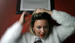 Lola chatting about interesting things