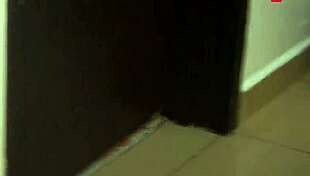 housewife, show that ass before fucking?