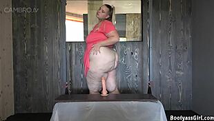 Bbw pawg jumping on dildo with big ass riding 😍