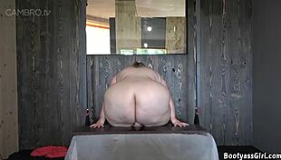 Bbw pawg jumping on dildo with big ass riding 😍