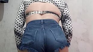 Latina Twerks Intensely in Tight Shorts