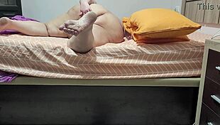 coolmarina primer anal con una polla in assfucking.