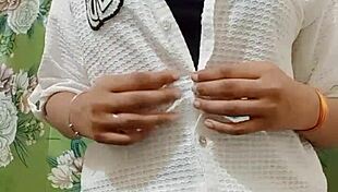 Beautiful Indian Hot Girl Enjoying Fingering In Her Pussy