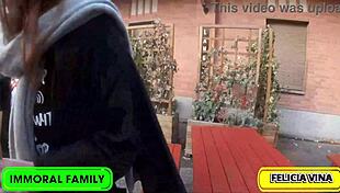 واو، مؤخرة فيليشيا فيناس المجرية تبتلع زب ومني في بودابست!